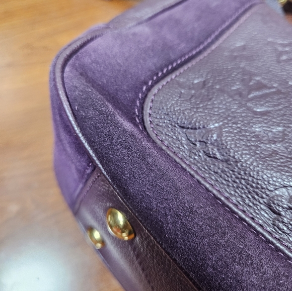Auth Louis Vuitton Audacieuse Empreinte Suede and Leather MM - Picture 6 of 12